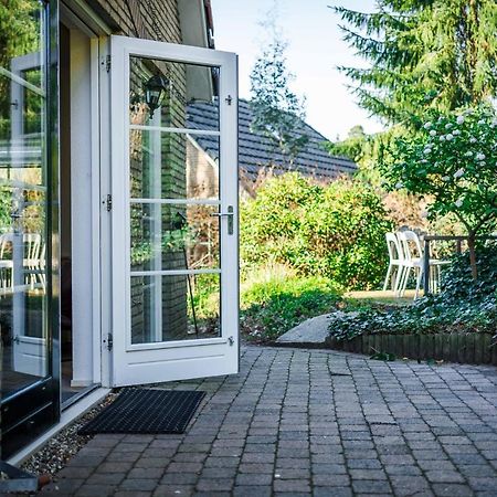 Luxe Vakantiehuis In Het Bos Met Jacuzzi En Sauna Lunteren Kültér fotó