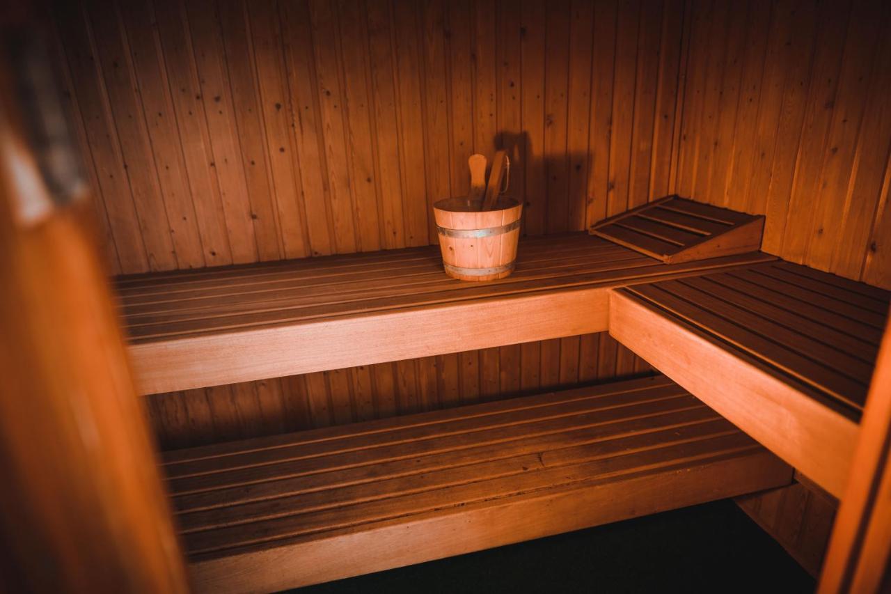 Luxe Vakantiehuis In Het Bos Met Jacuzzi En Sauna Lunteren Kültér fotó