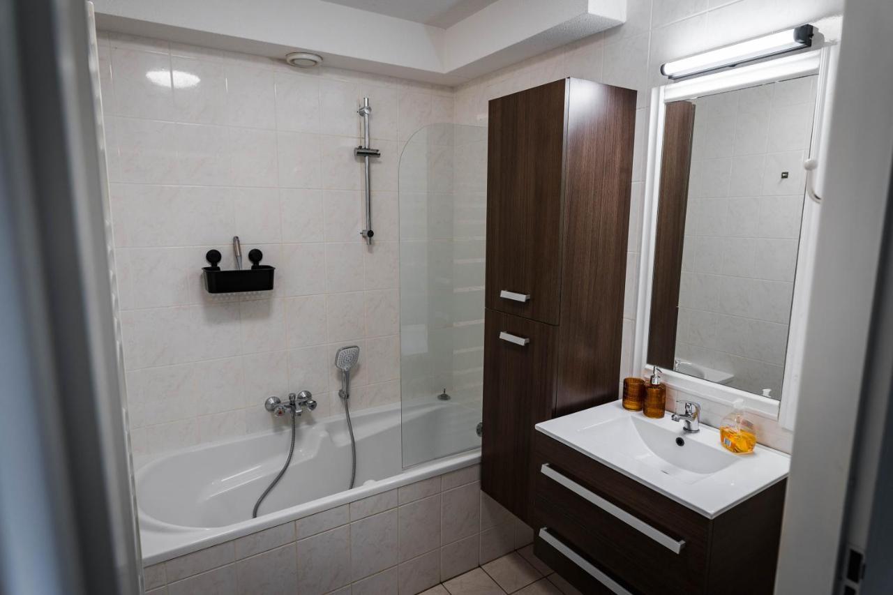 Luxe Vakantiehuis In Het Bos Met Jacuzzi En Sauna Lunteren Kültér fotó